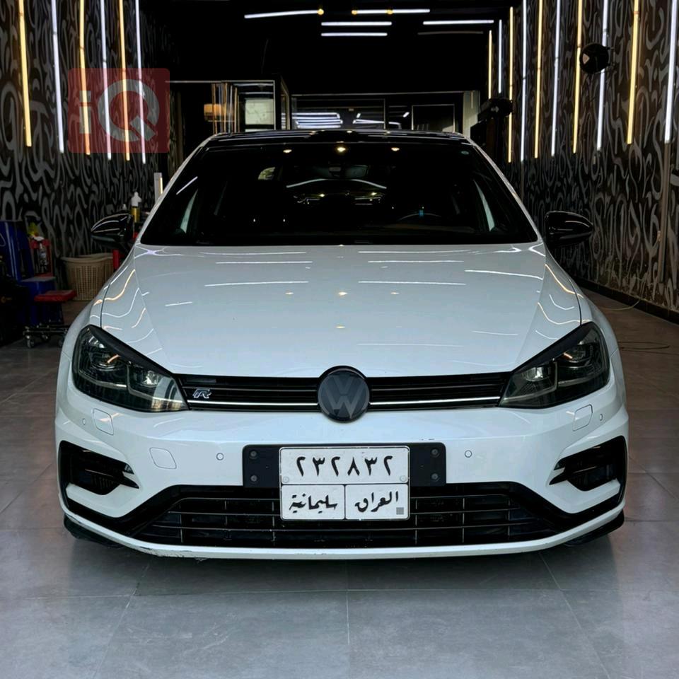 Volkswagen Golf R